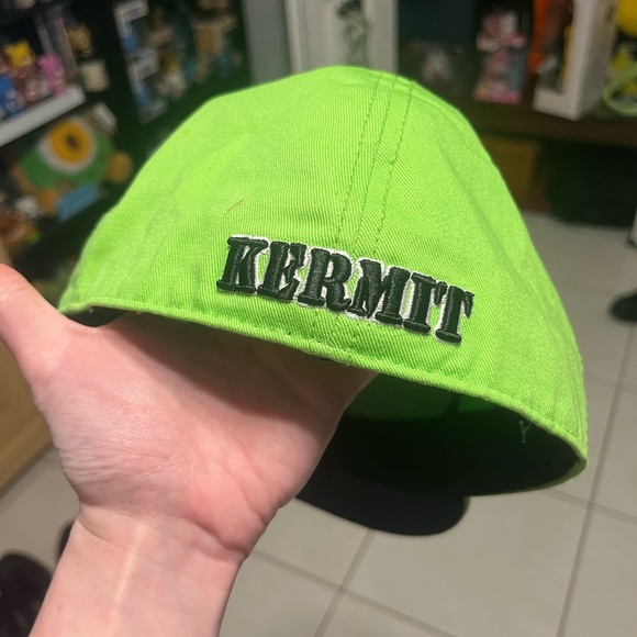 The Muppets Kermit Character SnapBack Hat - Picture 2 of 6